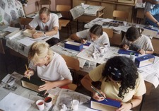 Kézművesnap Szentegyházán. Ládikafestés