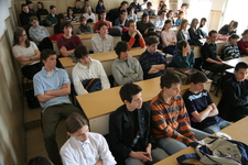 Härtlein Károly, egyetemi oktató (BME): Látványos fizikai kísérletek